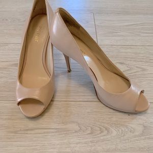 Nine West Peep Toe